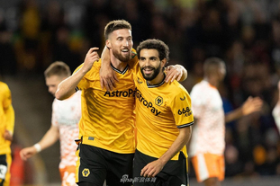 法尔克：格纳布里接近与拜仁续约 年薪或至1600万欧（法尔克：格纳布里续约拜仁在即，年薪预计达1600万欧元）