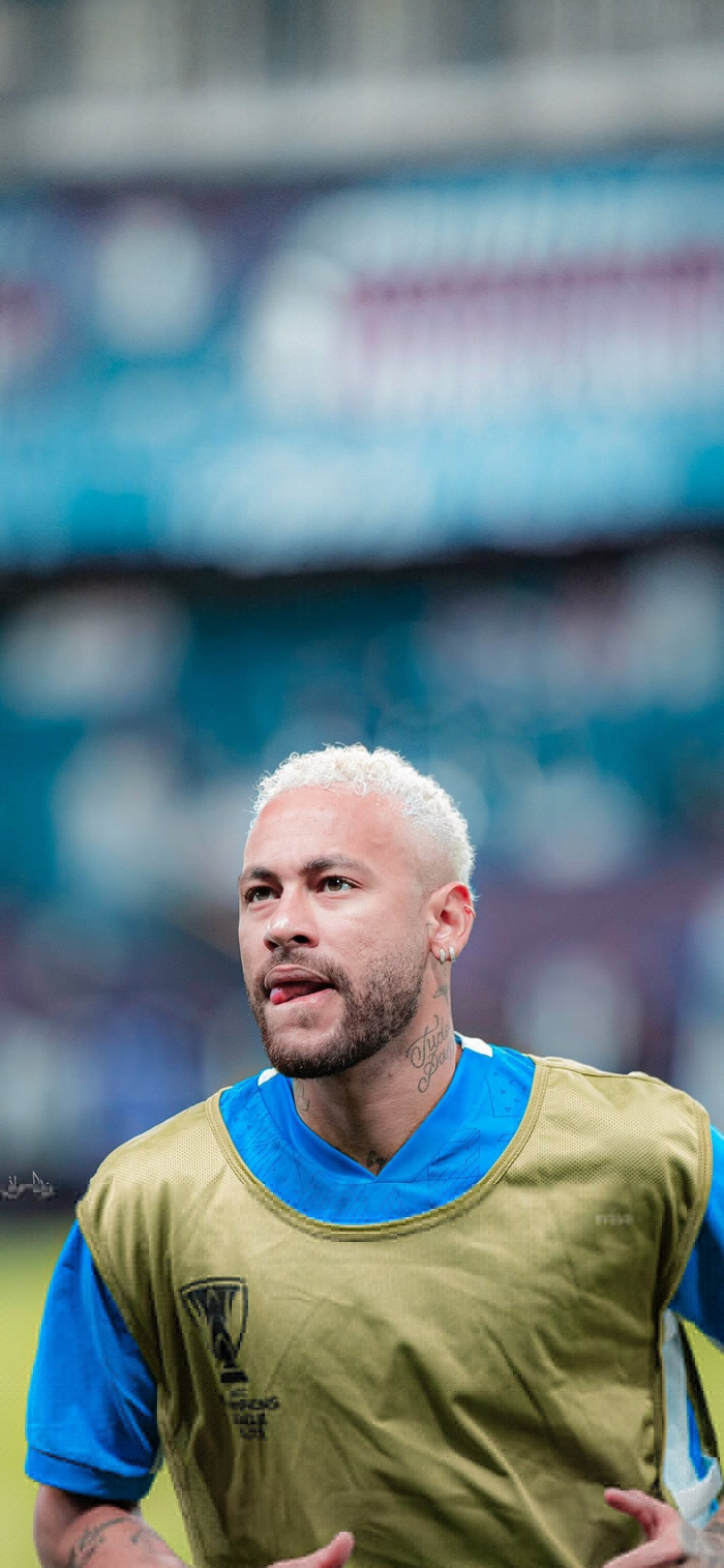 记者：若报价3000-4000万欧，马赛会考虑出售队长巴列尔迪（记者：马赛或在收到3000万至4000万欧报价时考虑出售队长巴列尔迪）