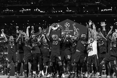 9场6球，身为中场的若昂-内维斯成为本赛季巴黎队内第一射手