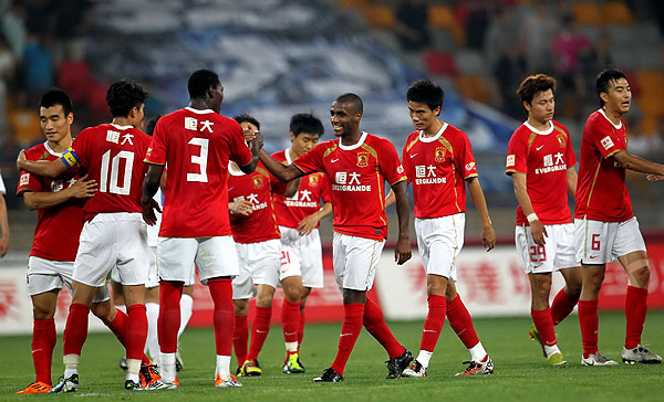 记者：邵佳一将现场观战西海岸vs亚泰，不会参与临场指挥工作（据记者透露，邵佳一将现场观看西海岸对阵亚泰，不参与临场指挥）