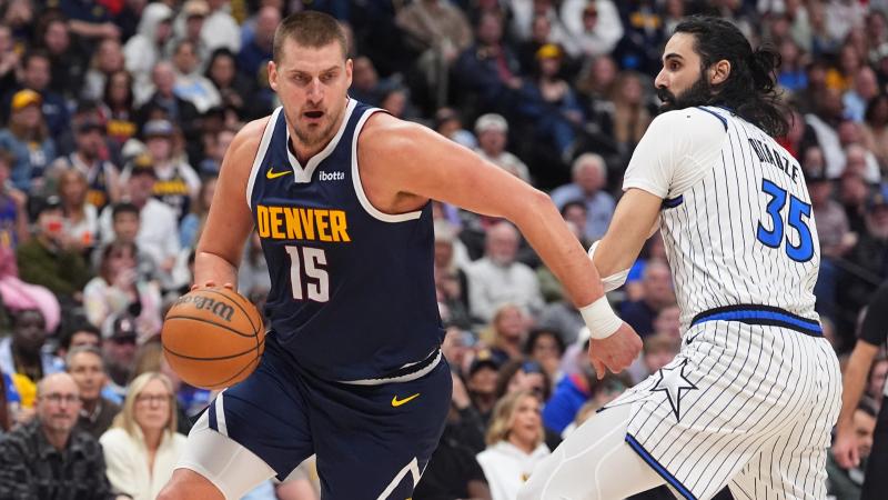 跟队记者：内马尔将与桑托斯续约至2026世界杯前（队记称：内马尔将把与桑托斯的合同延长至2026年世界杯前）