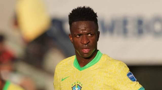 中超联赛总结：积分榜前三分析,（中超赛季回顾：榜单前三深度解析）