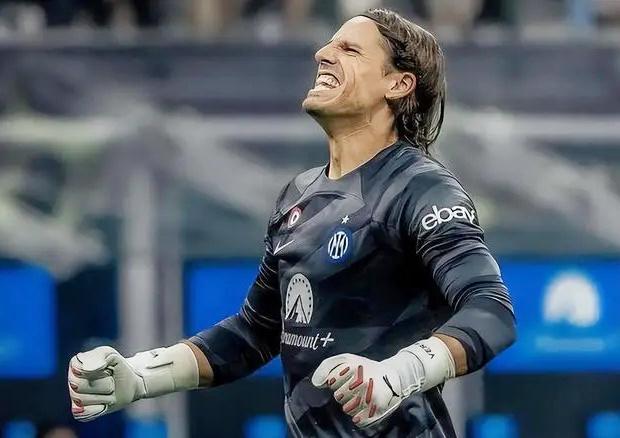 迈阿密国际4-0辛辛那提晋级四强，梅西助攻戴帽+头球破门，阿连德双响（国际迈阿密4-0横扫辛辛那提闯入四强：梅西三助+头球建功，阿连德梅开二度）