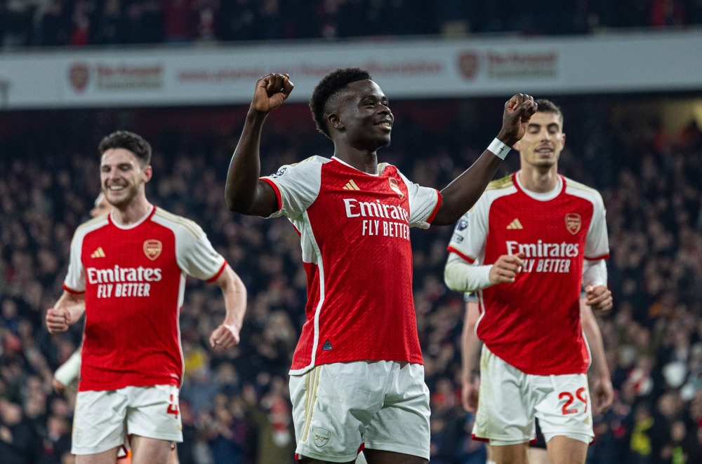 荷兰队攻势凌厉（荷兰队火力全开）