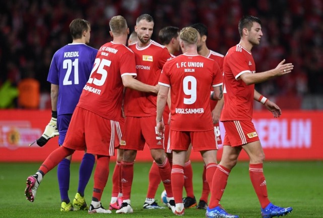 曝阿诺德口头承诺加盟皇马 今夏自由身免签（据称阿诺德口头允诺加盟皇马 今夏自由身签约）