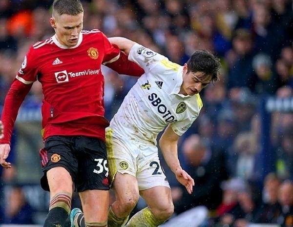 NBA交易市场最新动态：火箭完成签约,