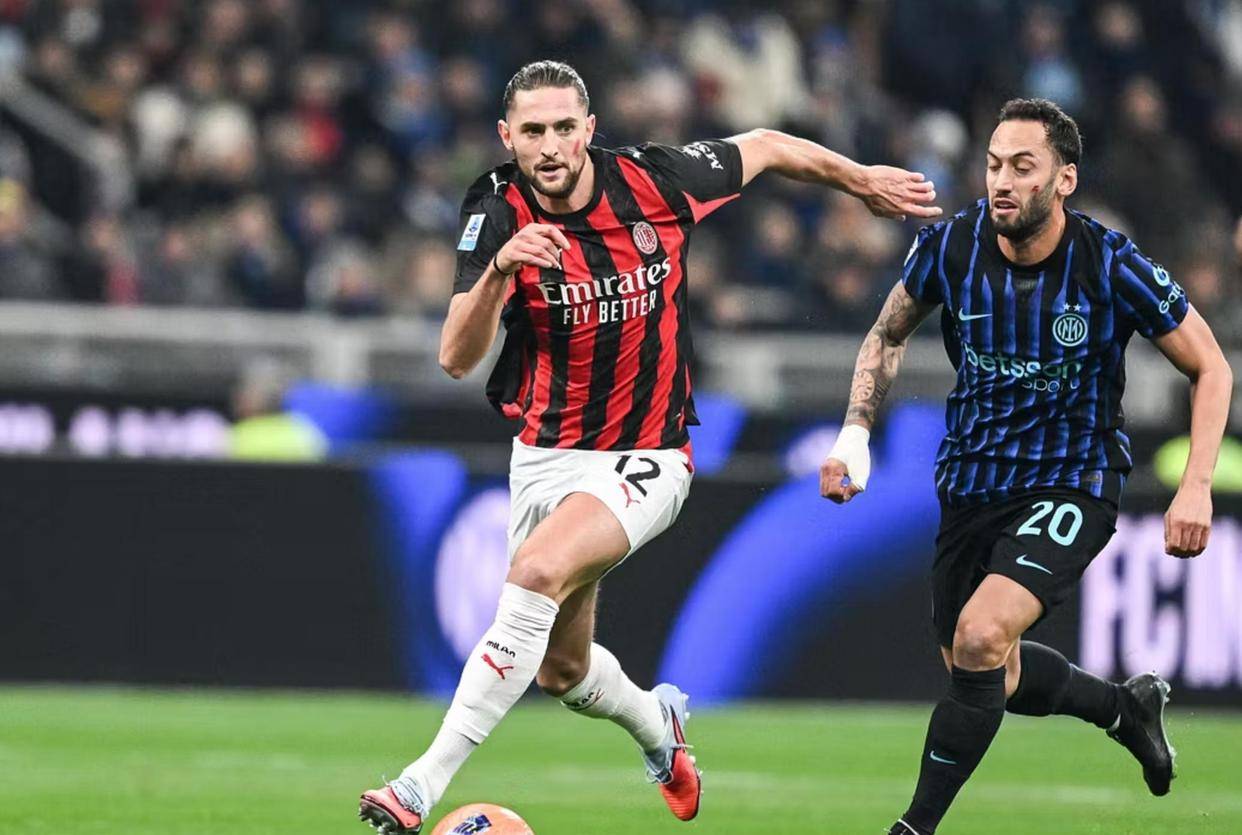 切尔西利物浦失分，利兹联逃离降级区，英超积分榜最新出炉（英超积分榜更新：切尔西、利物浦丢分，利兹联暂脱降级区）