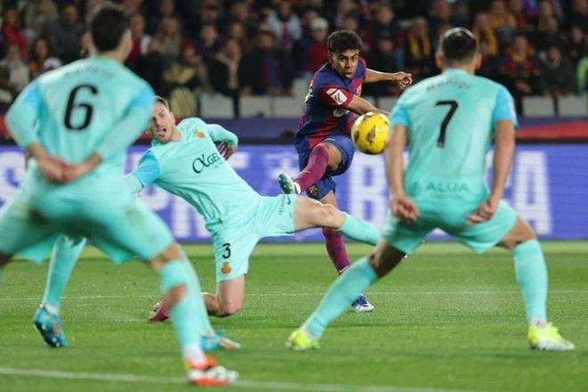 体图：加盟多特之前，施洛特贝克曾与萨利在后者家中会面（体图：加盟多特前，施洛特贝克曾赴萨利家中面谈）