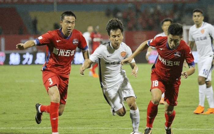 西媒：拉菲尼亚成巴萨非卖品，本赛季欲率队夺欧冠+世界杯（西媒称巴萨将拉菲尼亚列为非卖品，今季盼其带队冲击欧冠与世界杯）